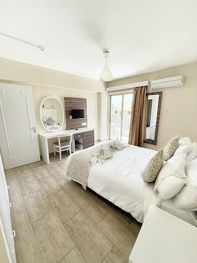 Antonis G. Hotel Apartments Voroklini Ngoại thất bức ảnh