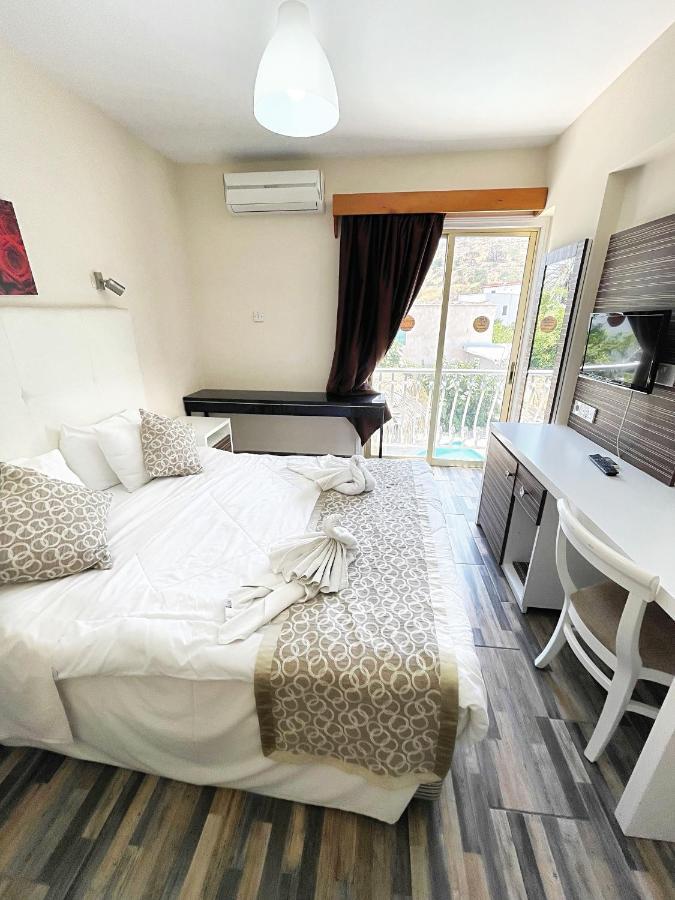 Antonis G. Hotel Apartments Voroklini Ngoại thất bức ảnh