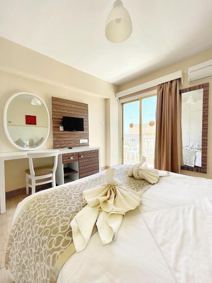 Antonis G. Hotel Apartments Voroklini Ngoại thất bức ảnh