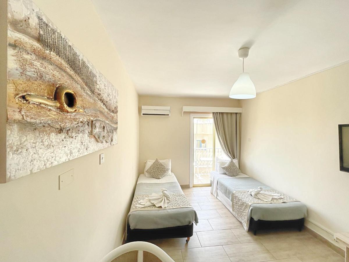 Antonis G. Hotel Apartments Voroklini Ngoại thất bức ảnh